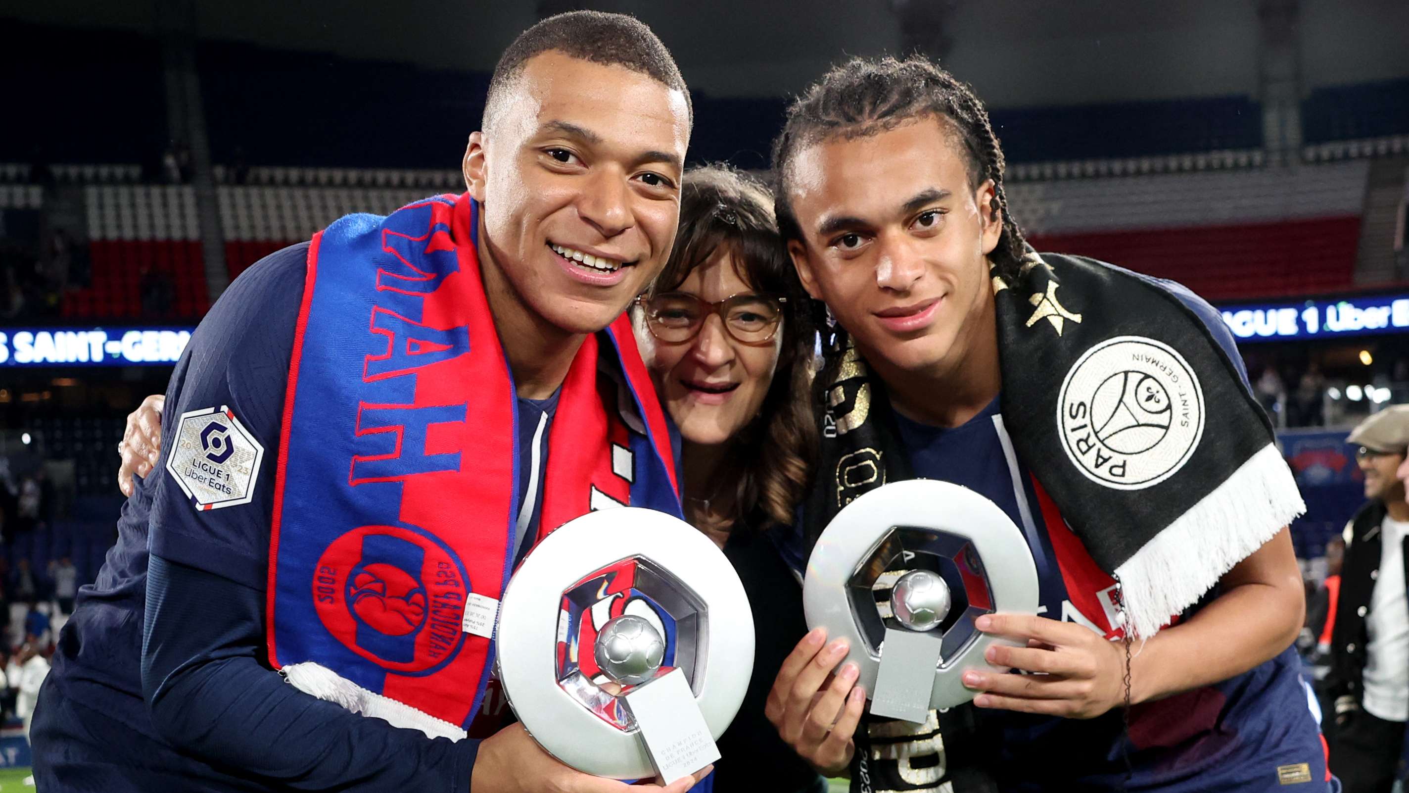 競爭中顯得 競爭中顯得