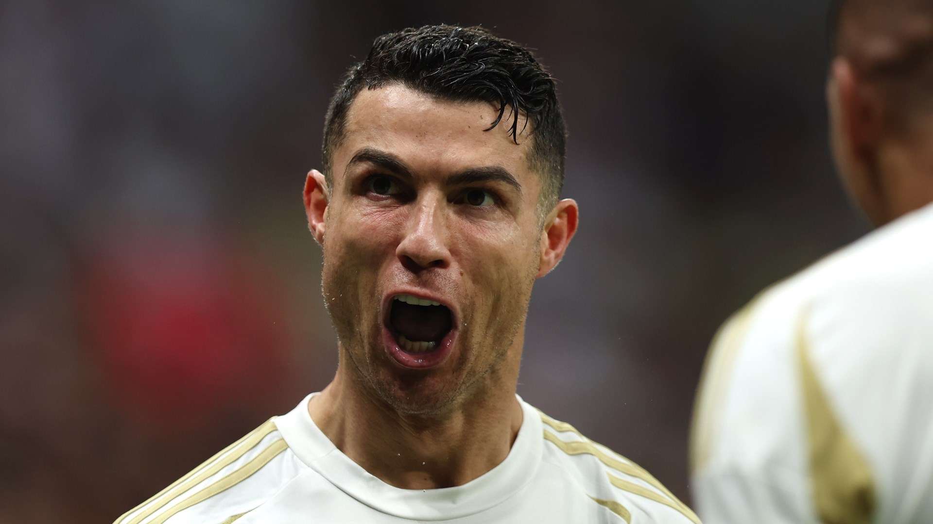 强防守韧性 强防守韧性